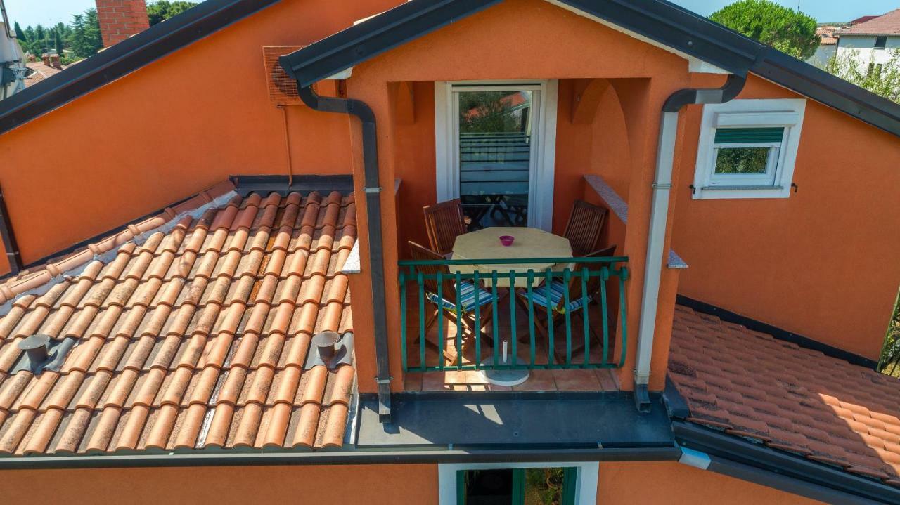 Apartments Mirjana Novigrad  Exterior photo